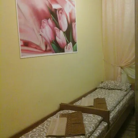 Hostel Happy